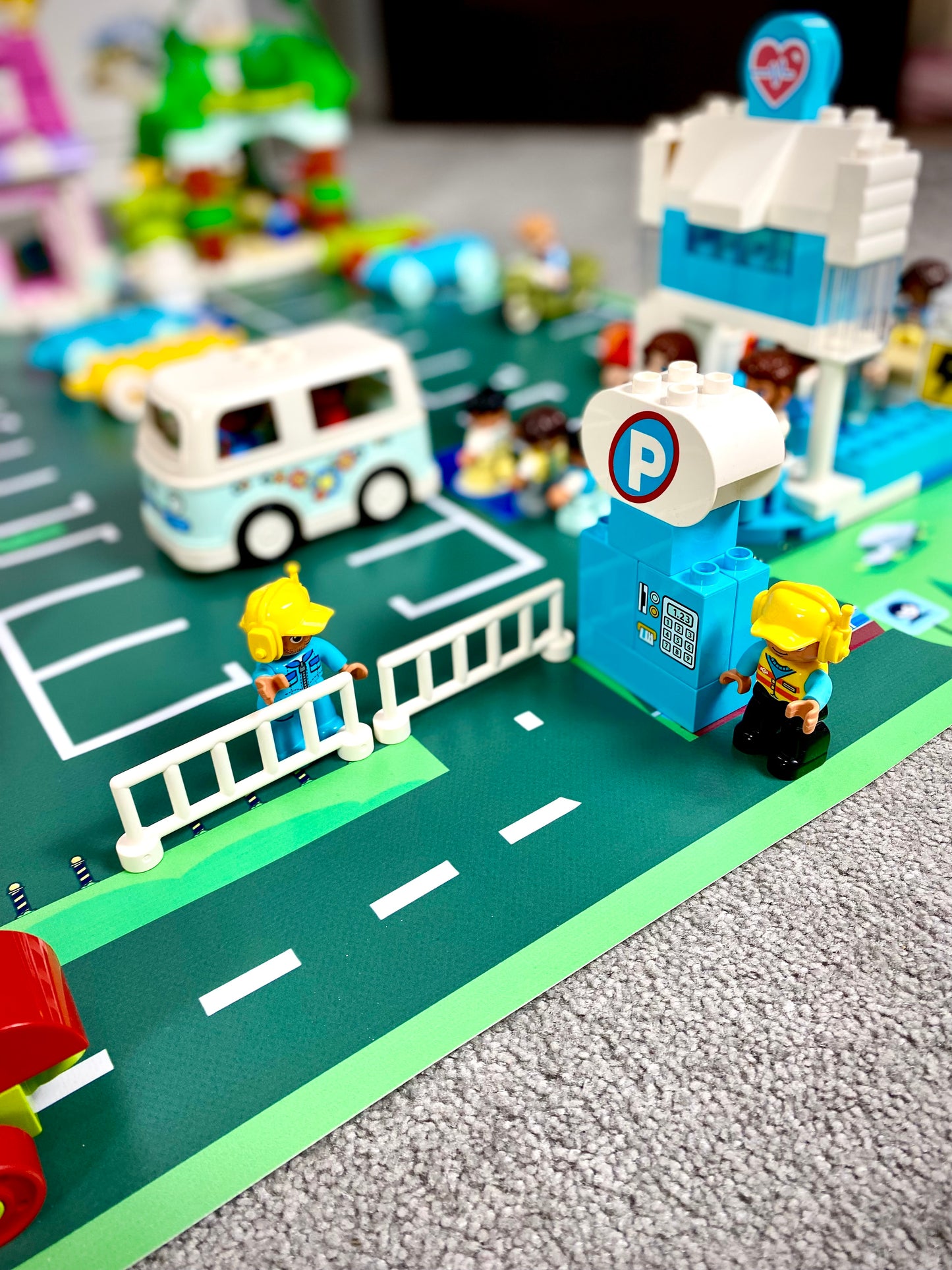 Mata do zabawy z klockami i nie tylko Parking (rozmiar L)