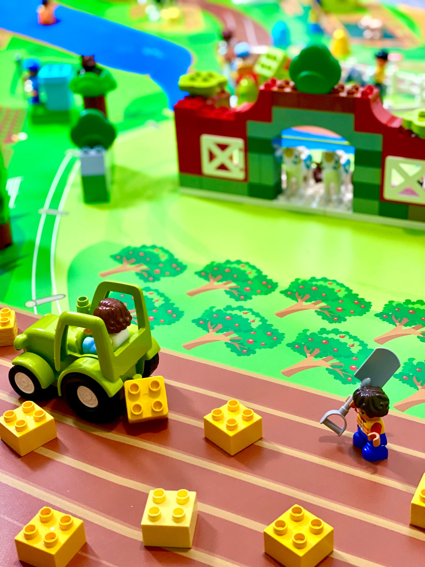 Mata do zabawy z klockami i nie tylko Farma