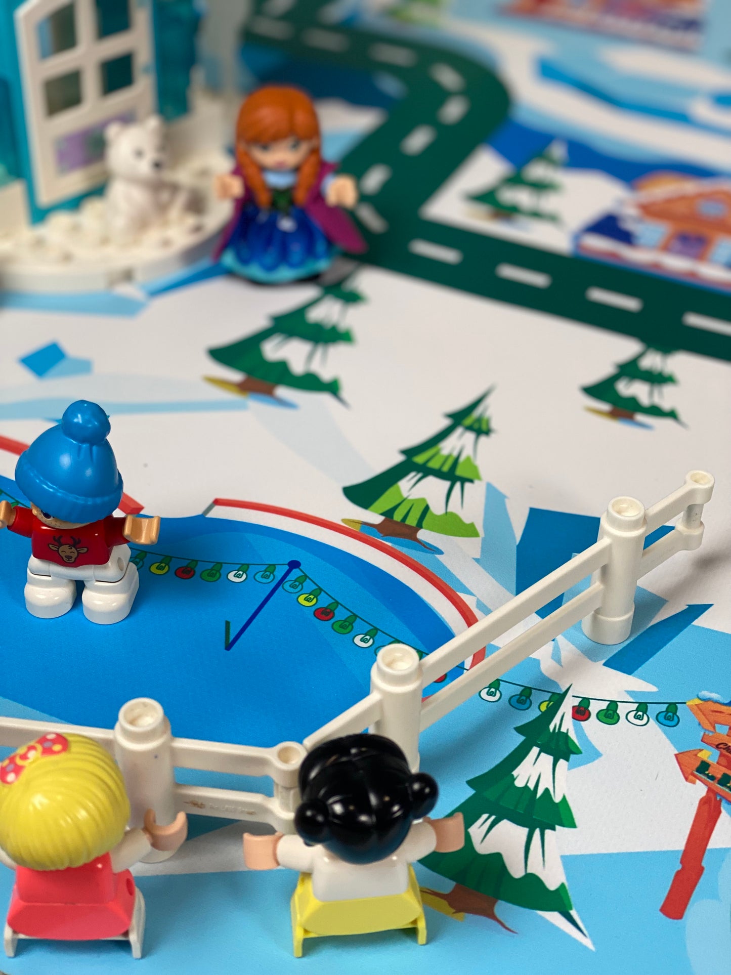 Mata do zabawy z klockami i nie tylko Zimowa Kraina