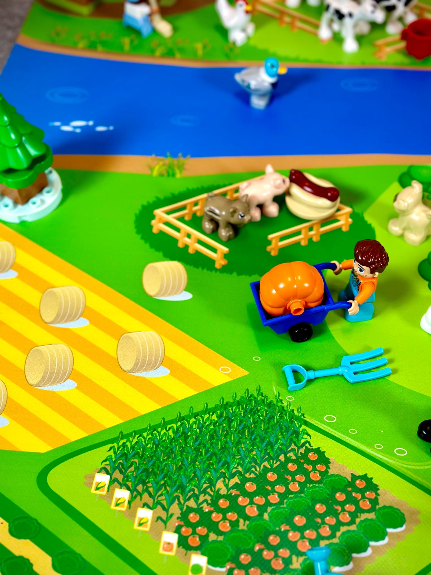Mata do zabawy z klockami i nie tylko Farma (rozmiar L)
