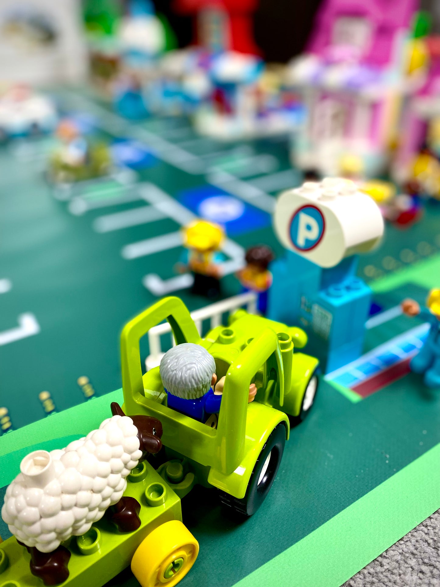 Mata do zabawy z klockami i nie tylko Parking