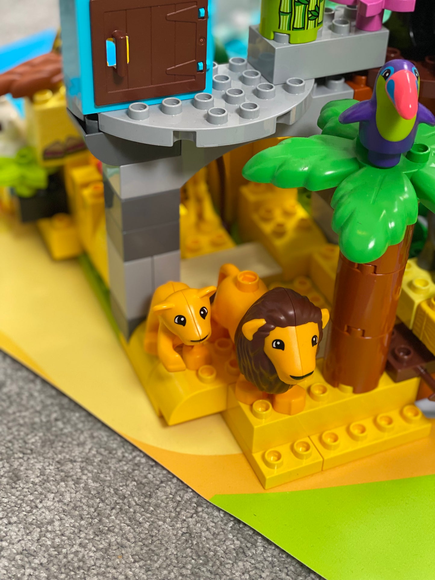 Mata do zabawy z klockami i nie tylko Wakacje na wyspie (rozmiar L)