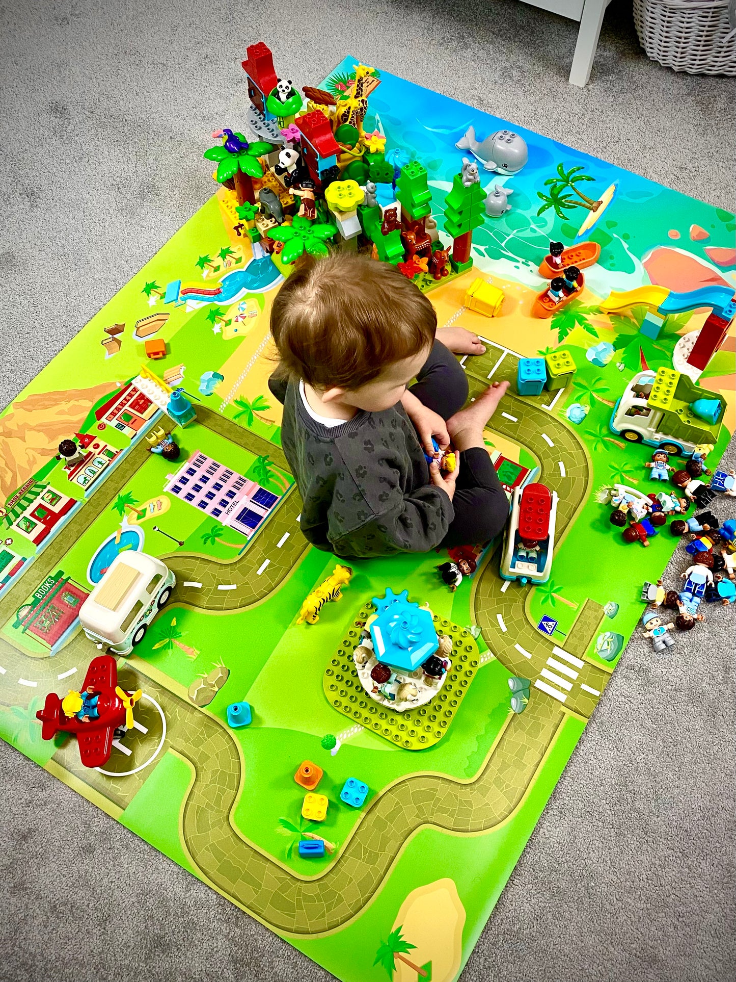 Mata do zabawy z klockami i nie tylko Wakacje na wyspie (rozmiar L)